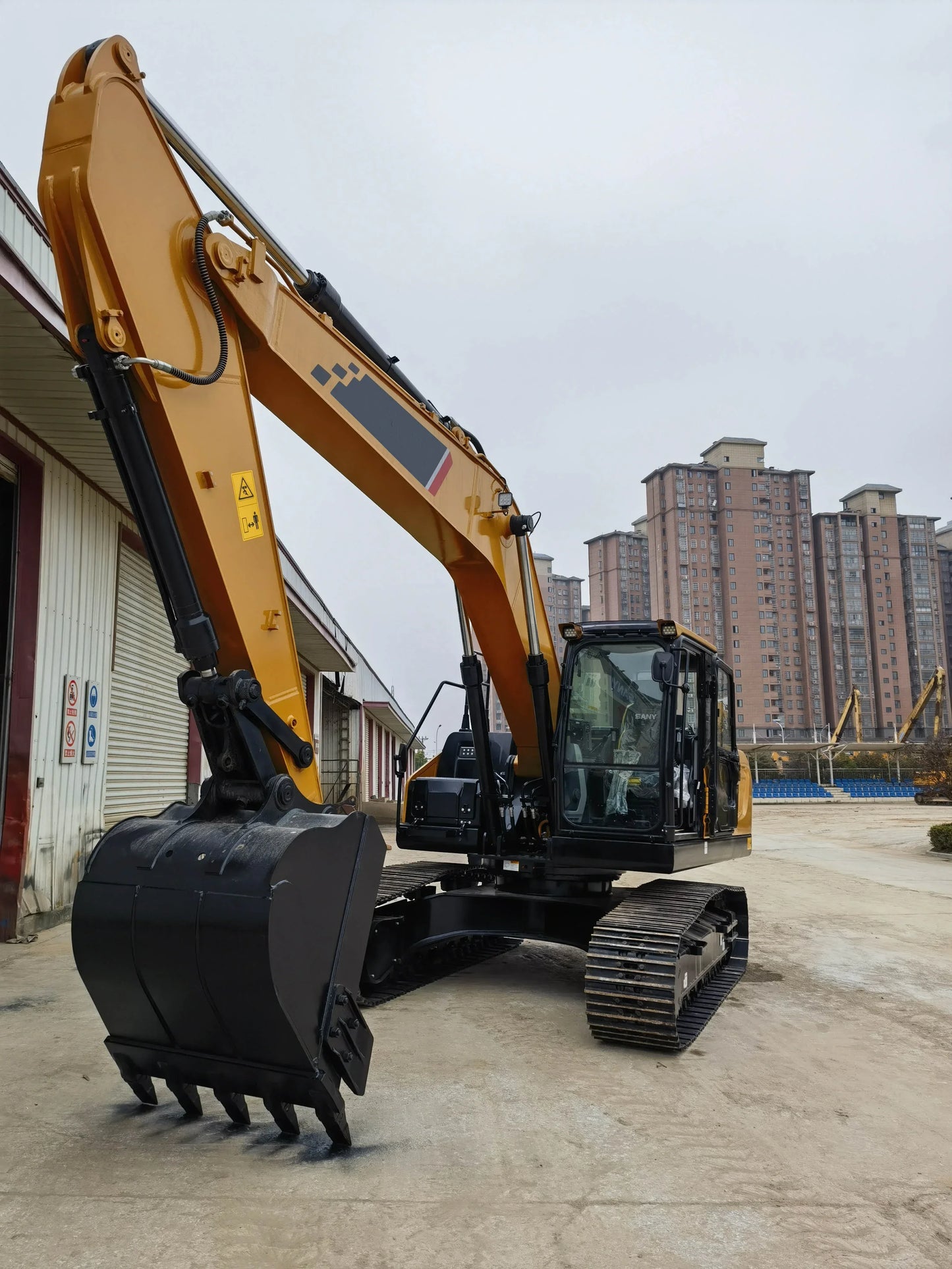 Made in China Medium Tier3 Medium Crawler Excavator SY215C