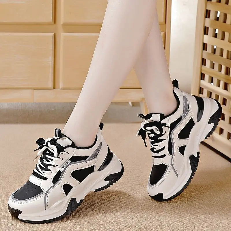 2025 Autumn Winter New Women's Casual Sports Sneakers Ins Tide Platform Light Soft  Lace-Up Custom Logo Daddy Student