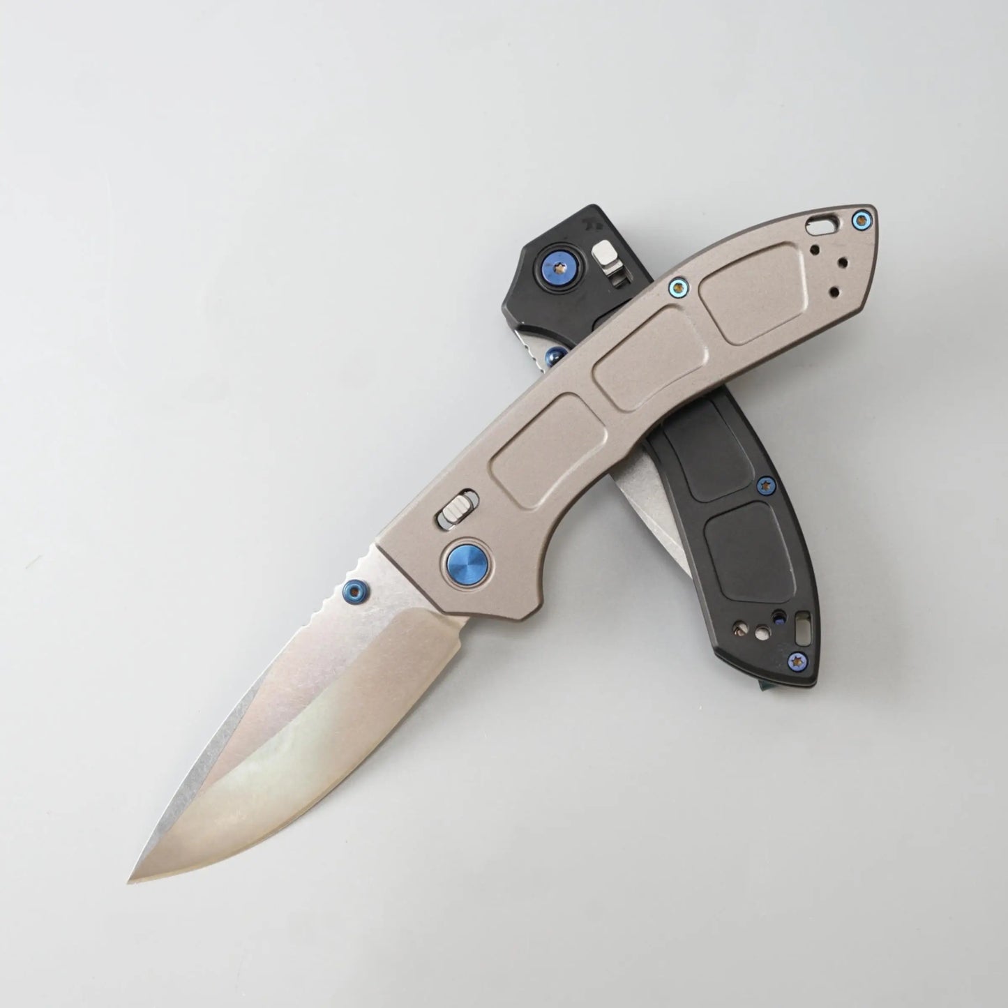 BM748 Hot-Selling Tactical Folding Knife for Wilderness Survival and Portable Outdoor Use