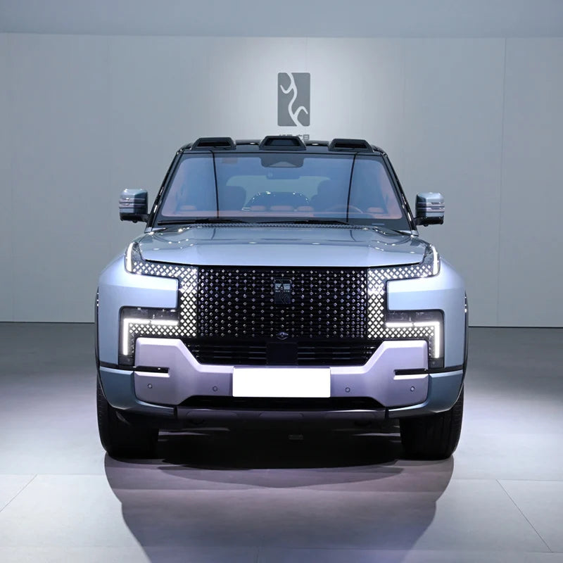 Deposit 2024 BYD Yangwang U8 Luxury Four Motor 4wd Byd U8 Hybrid SUV New Energy Vehicles Electric Car