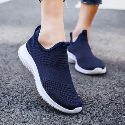 New Arrival Lightweight Slip-On Running Shoes for Couples Breathable Knit with Flexible Toe Air Cushion Cushioning Features
