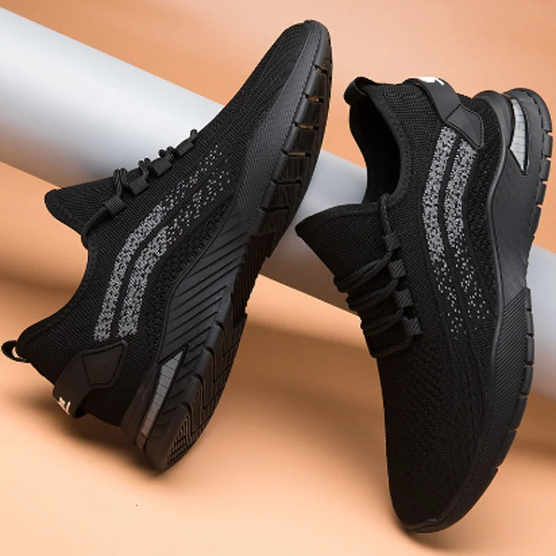 High Quality Fashionable Sports Leisure Shoes Breathable Flying Weave Soft Soled Outdoor Casual Shoes