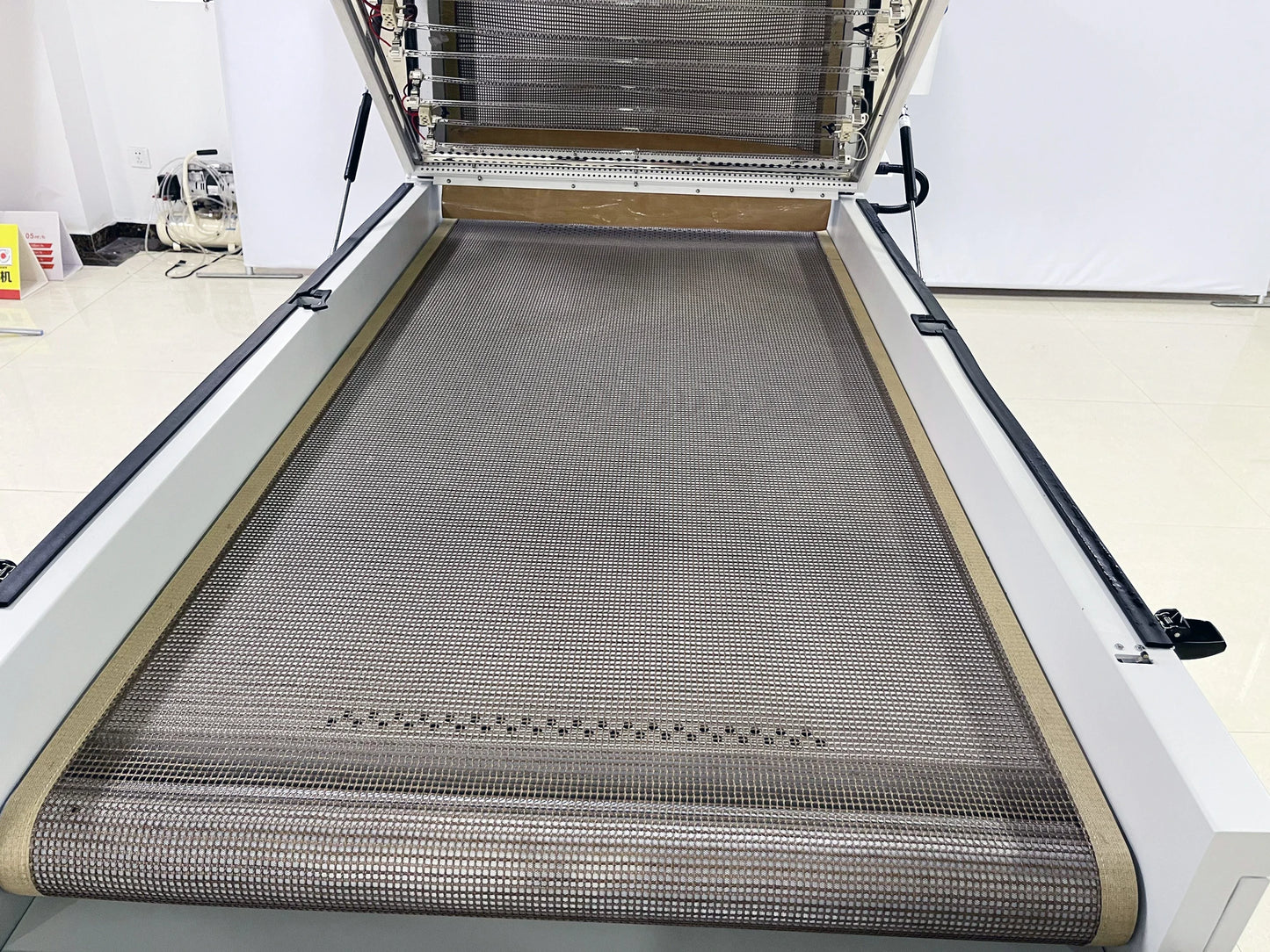 Factory Direct Sale 4 Head I3200 Digital DTF Printer 60cm T-shirt DTF Printing Machine Shake Powder DTF Printer
