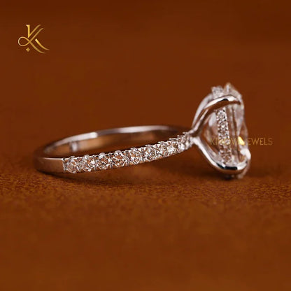 Beautiful Lab Grown Diamond Wedding Band With Dazzling Sparkle Perfect For Couples Seeking Elegant Jewelry
