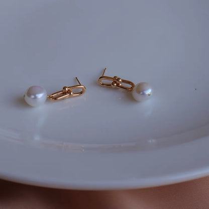 Natural Alien Baroque Freshwater Pearl Earrings Silver Needle Plated 14K Gold Horseshoe Chain Earrings Personalized Fashion Earrings