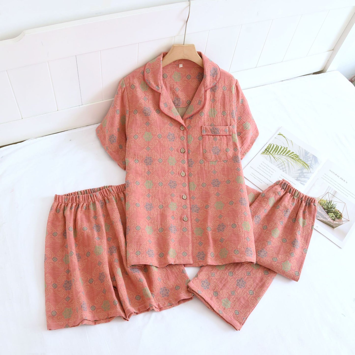Yarn-dyed cotton pajamas women's summer short-sleeved printed summer retro loose home wear three-piece set can be worn outside