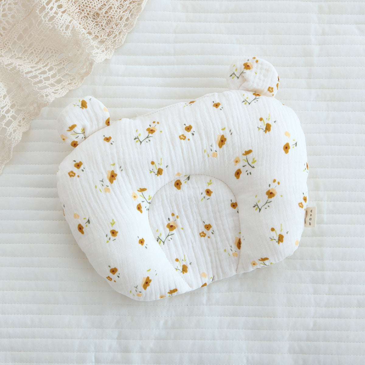 Class A cotton baby gauze baby anti-deflection head shaped pillow sweat-absorbing breathable Four Seasons suitable for newborn comfort pillow