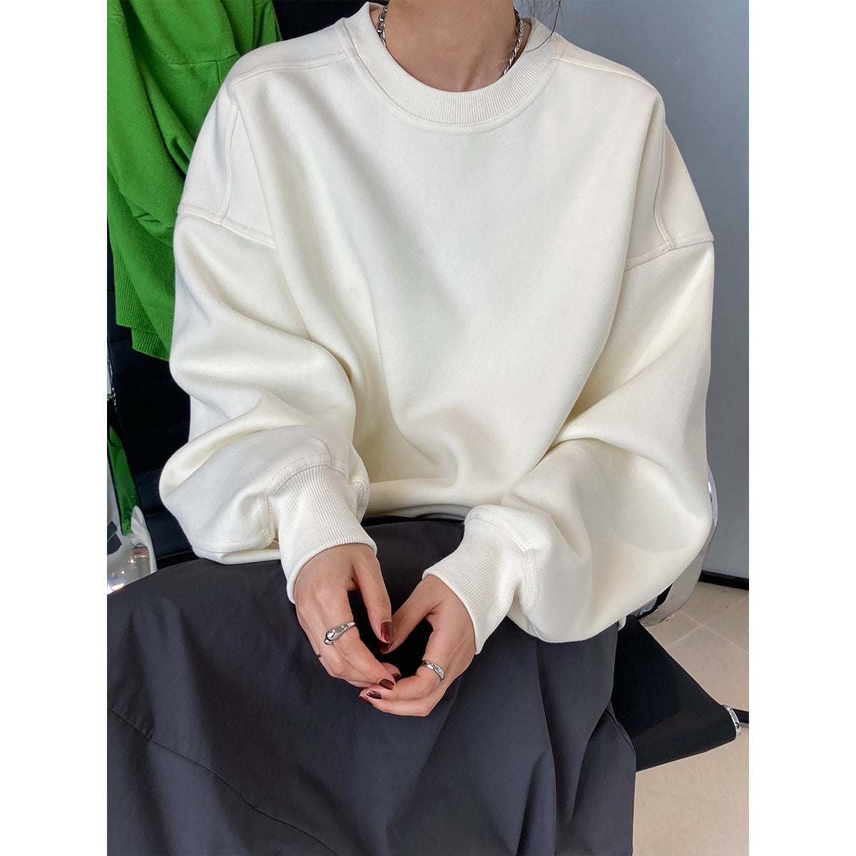 Luxi 2025 Autumn and Winter New Style Velvet Thickeneded Burgundy Sweatshirt for Women Korean Style Normcore Long-Sleeved Pullover Top 2628