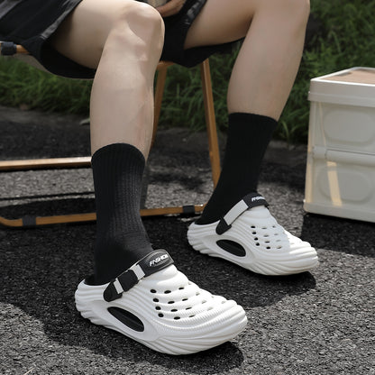 Trendy Men's Clogs Summer 2025 New Non-Slip Beach Surgical Operating Room Driving Outdoor Sandals Men's
