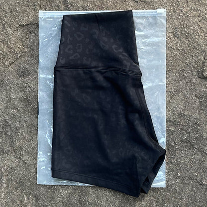 New Nude High-Waist Brushed Shorts Yoga Wear Nylon Shorts Women's Tight Yoga Three-Point Sports Shorts Peach