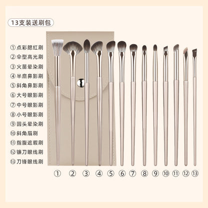 New Makeup Brush Set of 15 Gold-Plated Brushes, Complete Set of Soft-Bristled Eye Shadow Brushes, Ready for Makeup Application