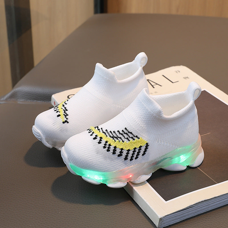Spring LED lights men's and women's children's shoes factory direct breathable fly woven socks shoes luminous sports shoes spot