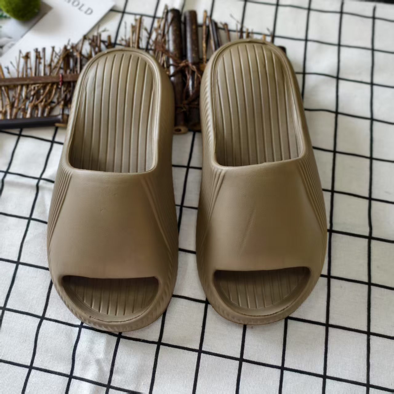 Men's Air-Cushion Sandals, Slippers, Non-Slip Slippers for Bathing, Couple Indoor Home Slippers, Women's Bathroom Slippers, Cross-Border Summer Home Use
