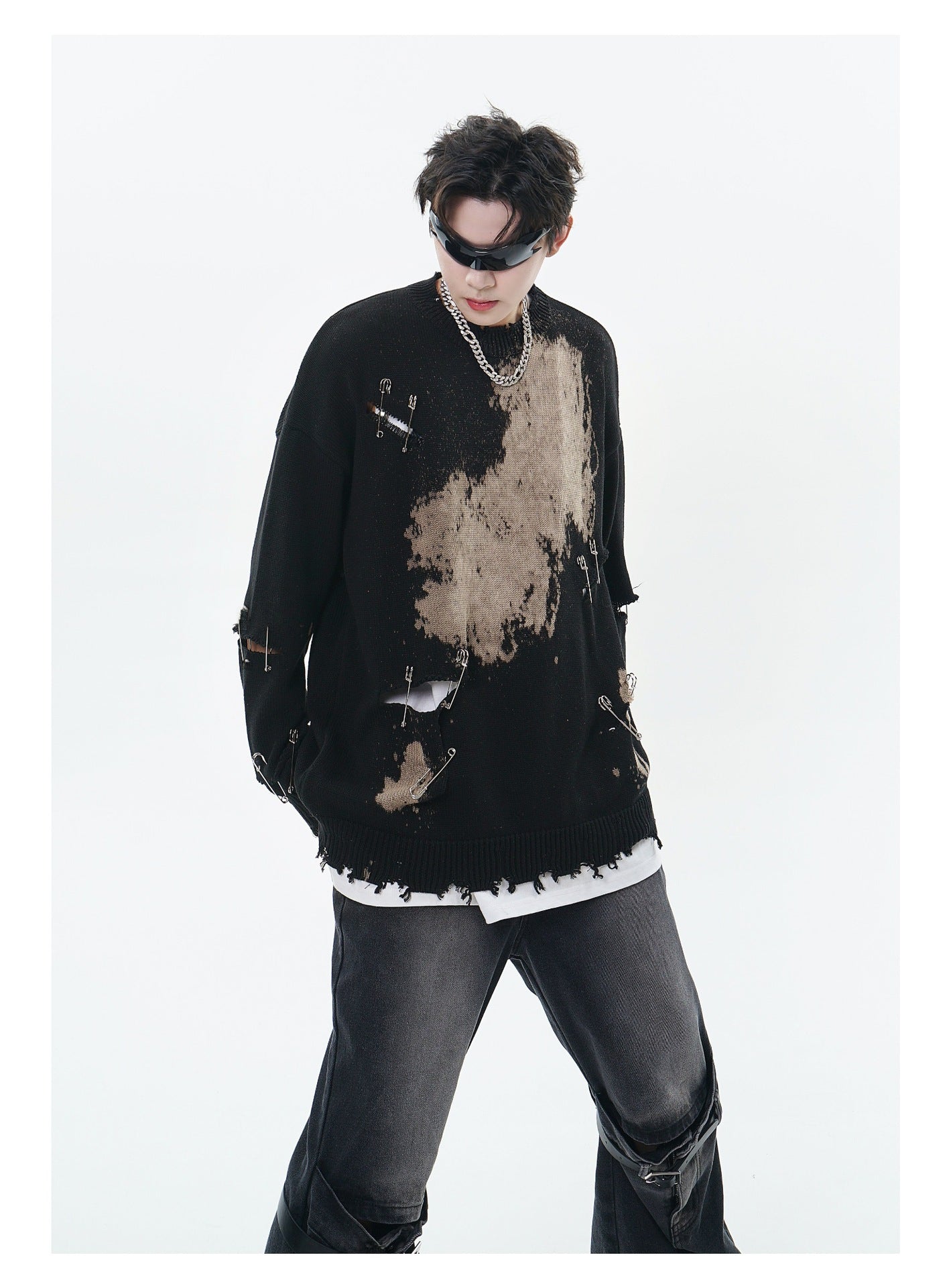 TIDE CARD LOG | Autumn and winter high street fashionable design faded pin ripped couple round neck loose sweater