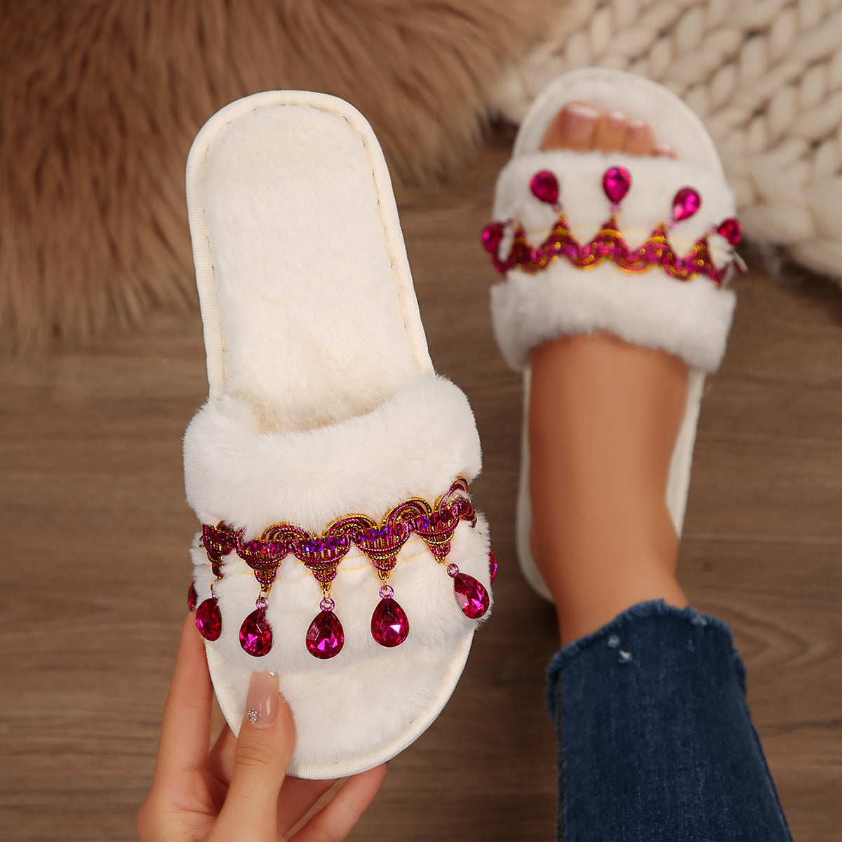 Thick-Soled Furry Slippers for Women in Autumn and Winter Indoor and Outdoor 2025 New Tassel Rhinestone Plush Slippers One-Line Cotton Slippers for Women