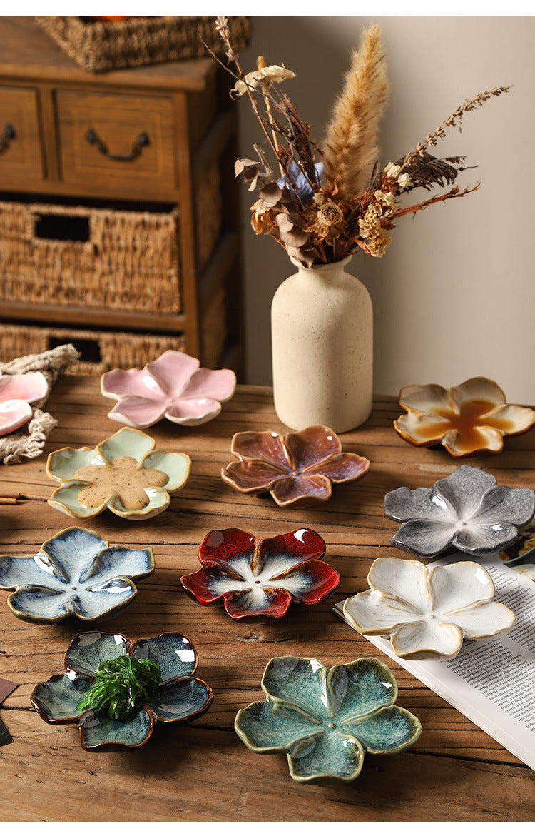 Retro Japanese Ceramic Plate Flower-Shaped Small Plate Creative Flavor Plate Dipping Plate Small Dish Multi-Color Kiln-Turned Plate