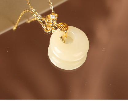 S925 Sterling Silver Hetian Jade Necklace for Women, Chinese Style with the Character for Fortune, Versatile Light Luxury Collarbone Chain, Elegant Gift Accessory, Jade