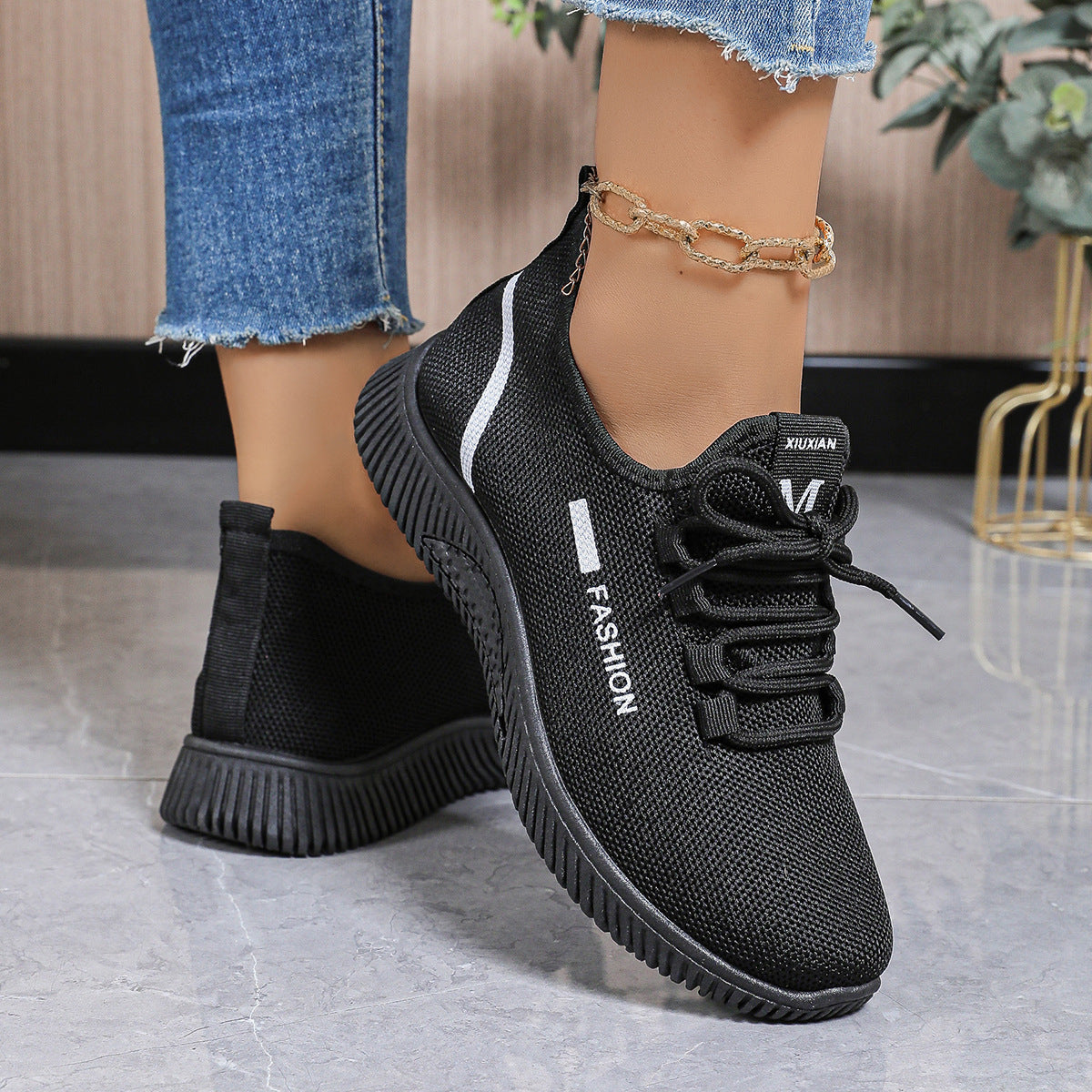 Cross-Border Black Sneakers for Women, Non-Slip, Soft-Soled, Comfortable Women's Shoes, Versatile Square Dance Shoes, Mom Shoes, Kitchen Shoes, Flat Shoes