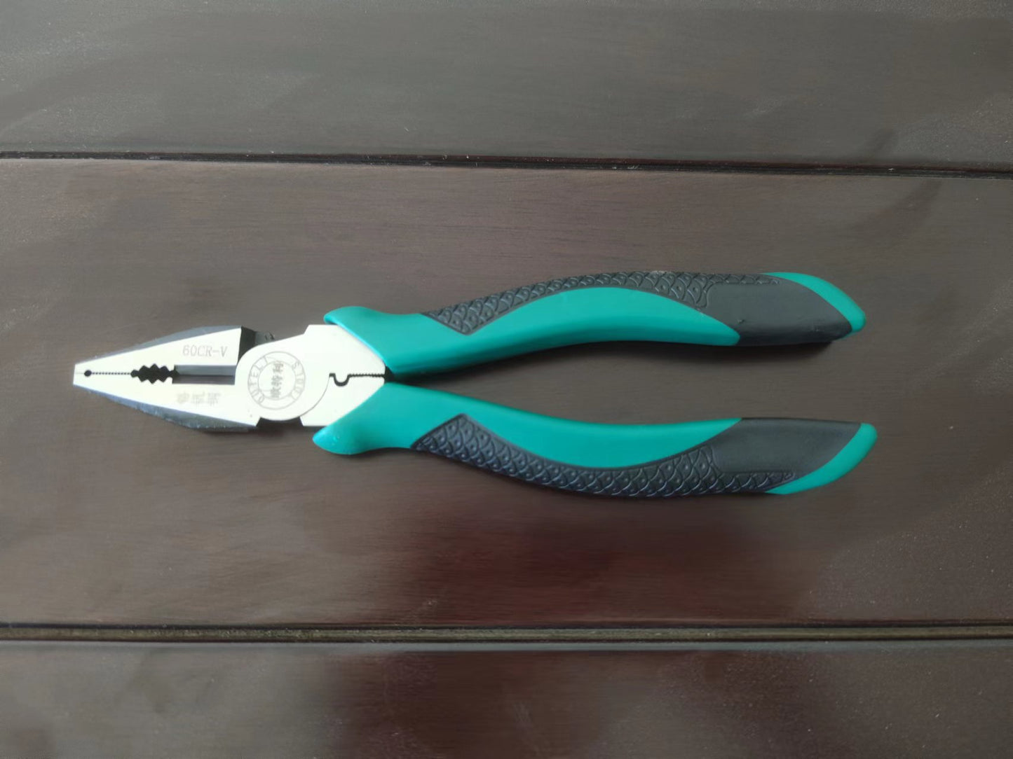 Pliers European Chrome Vanadium Steel Wire Pliers Source Factory Pvc Plastic Handle Tiger Pattern Vise 8inch Large Quantity Discount Pliers