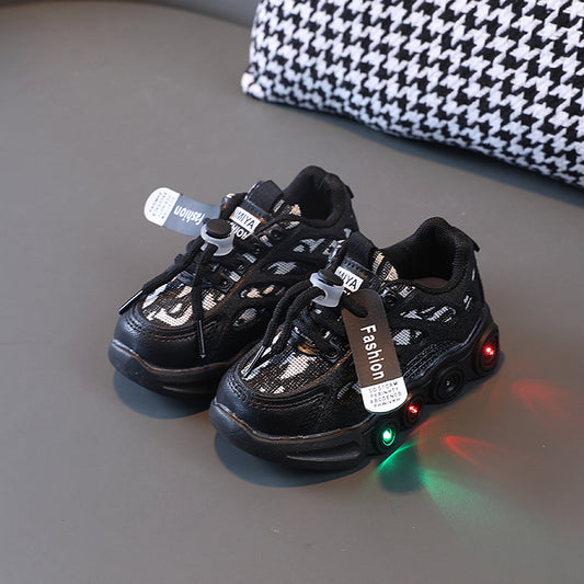 Children's Light-Up Shoes 2026 Spring and Autumn New Model for Boys and Girls Led Glowing Shoes for Young Children Fashionable Soft-Soled Sneakers