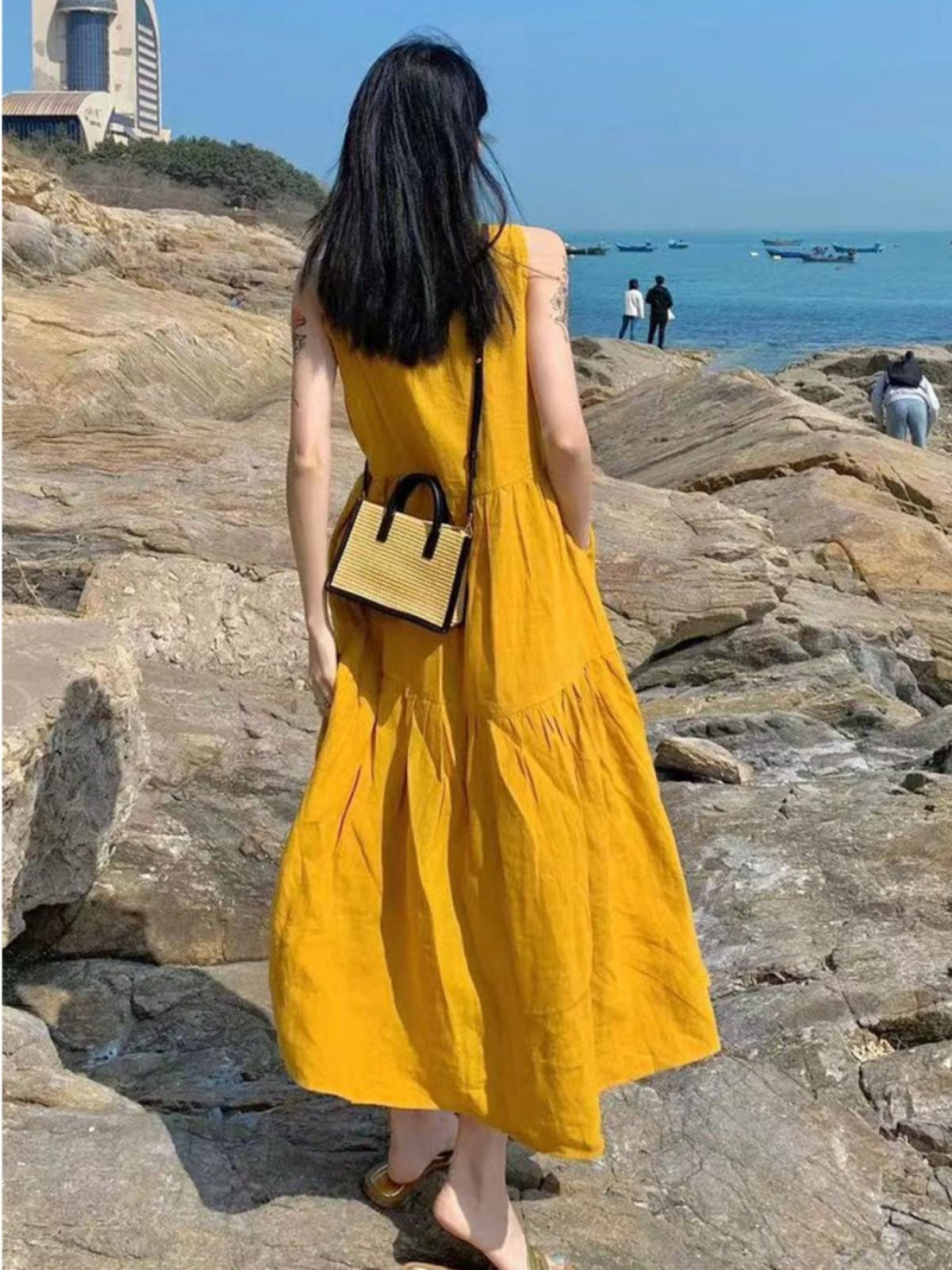 Summer New Cotton and Linen Ins Gentle Solid Color Sleeveless dress French Loose Strap Slimming Holiday Style Long Dress