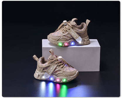 Spring and Summer New Children's Luminous Cloth Noodles for Boys sneaker 1-6 Years Old LED Light Shoes Casual Girls Schoolwalking Lights Shoes