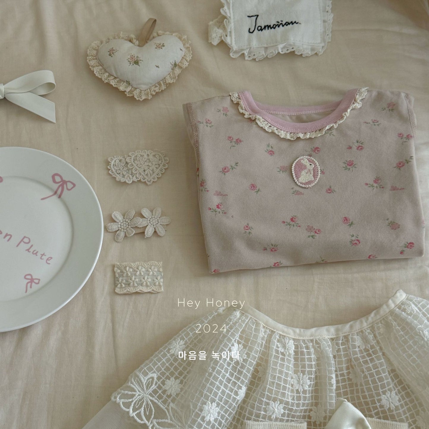 Spot Large and Small Roll Heyhoney24 Lycra Cotton Boys and Girls Autumn Clothes Intimates Printed Home Clothes Pajamas Two-Piece Set