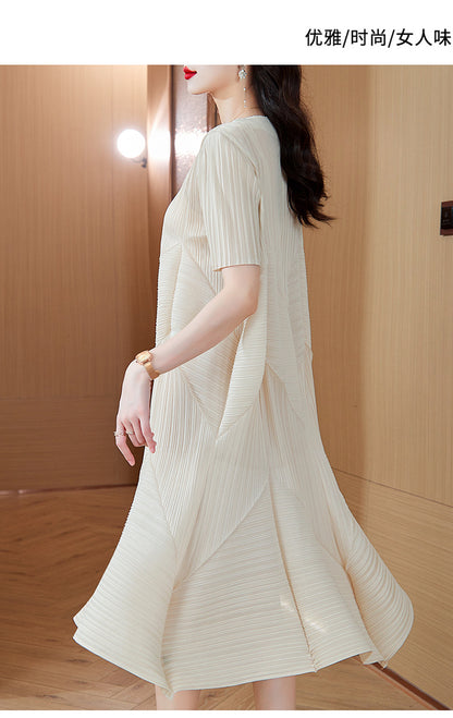 High-End Elegant Pleated Dress for Women, 2026 Summer New French Style Short-Sleeve Floral Dress