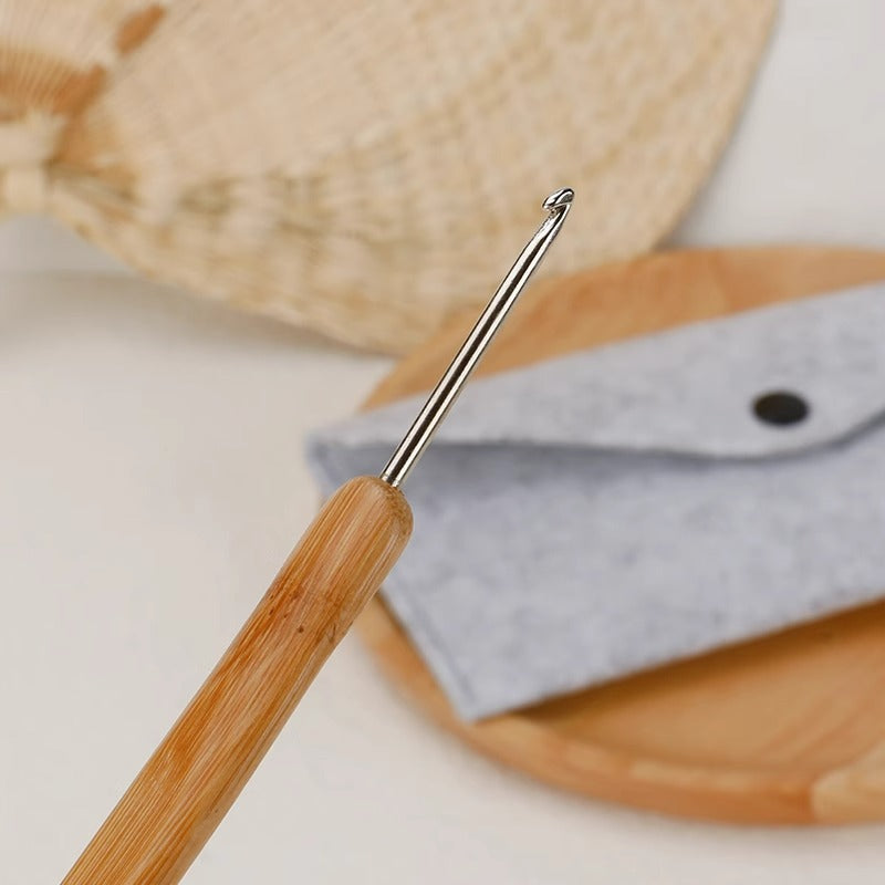 Full Set of Bamboo Handle Crochet Hooks, Bamboo Crochet Yarn Hooks, Handmade Knitting Tools, Sweater Needles, Round Head Carbonized Crochet Set