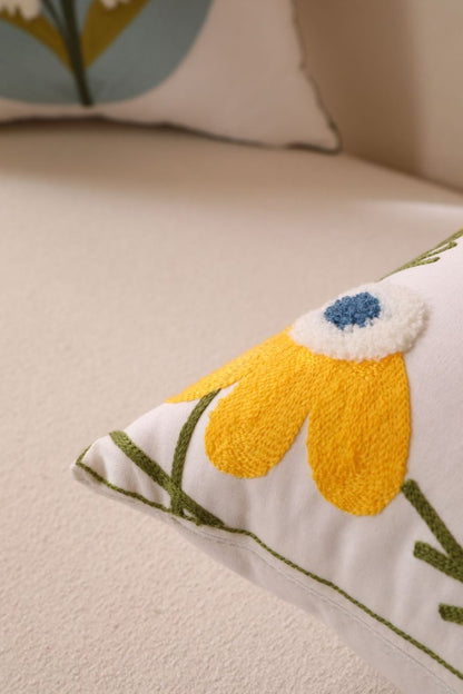 Nordic Towel Embroidered Embroidered Embroidered Pillow Living Room Cream Sofa Cushion Flower Model Room Bay Window Cushion Cover