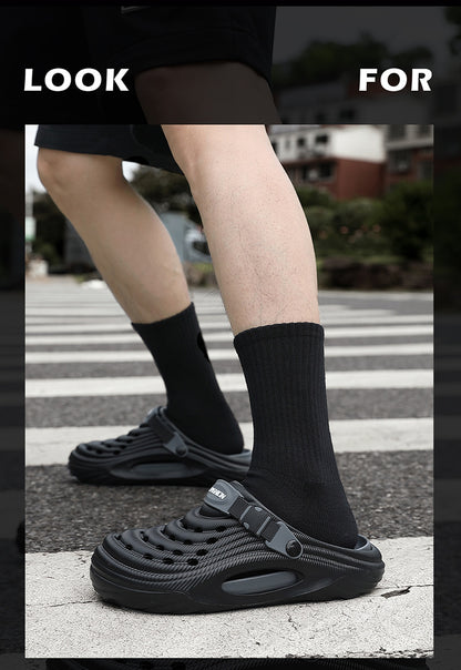 Trendy Men's Clogs Summer 2025 New Non-Slip Beach Surgical Operating Room Driving Outdoor Sandals Men's