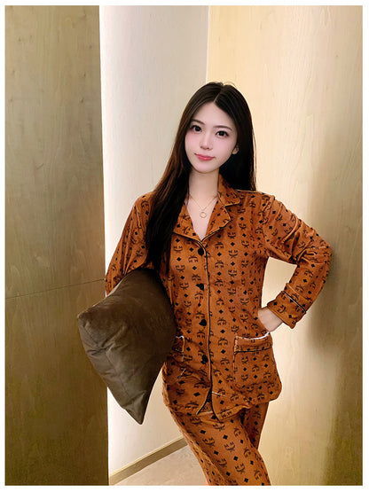 2026 New Style Island Velvet Pajamas for Women, Autumn and Winter High-End Luxury Set, Internet Celebrity Long-Sleeve Thickened Warm Loungewear