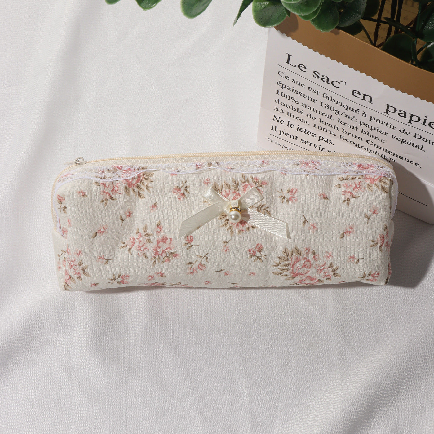 Cotton Lace Trim Storage Bag for Makeup Brushes, Cotton Makeup Bag, Toiletry Travel Soft Brush Pouch for Women, Artistic Style