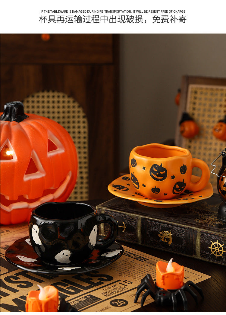 Creative Halloween-Themed Ceramic Cup and Saucer, Irregular Personalized Coffee Cup and Saucer with Pumpkin and Bat Patterns