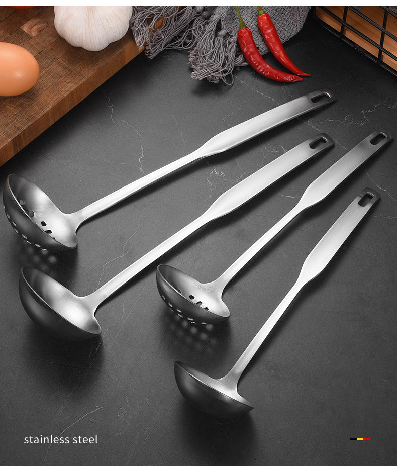 304 Stainless Steel Soup Spoon Hot Pot Colander Household Thickened Large Spoon Long Handle Porridge Spoon Porridge Spoon Drinking Soup Spoon