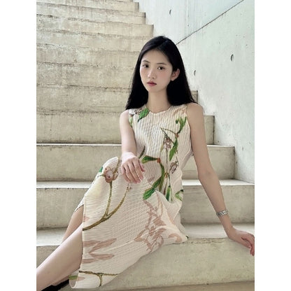 In Stock Miyake Dress Printed Elegant Elegant High-End Loose Slimming Look Elegant Round Neck Sleeveless Pleated Skirt