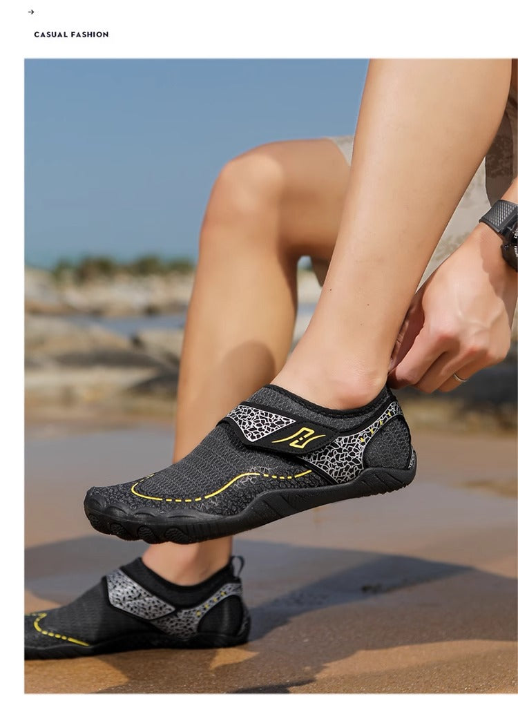 New beach shoes men's and women's anti-sand quick-drying sea-catching reef shoes seaside can be launched wading water-tracing non-slip fishing shoes