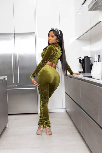 F185 European and American Women's Clothing Amazon Spring Two-piece Korean Velvet Solid Color Long Sleeve Navel Pleated Sports Suit
