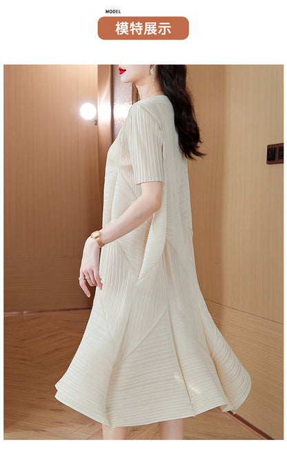 High-End Elegant Pleated Dress for Women, 2026 Summer New French Style Short-Sleeve Floral Dress