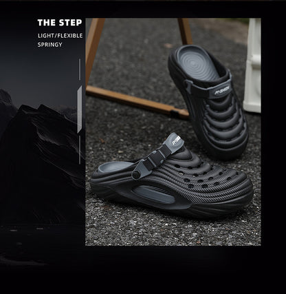 Trendy Men's Clogs Summer 2025 New Non-Slip Beach Surgical Operating Room Driving Outdoor Sandals Men's