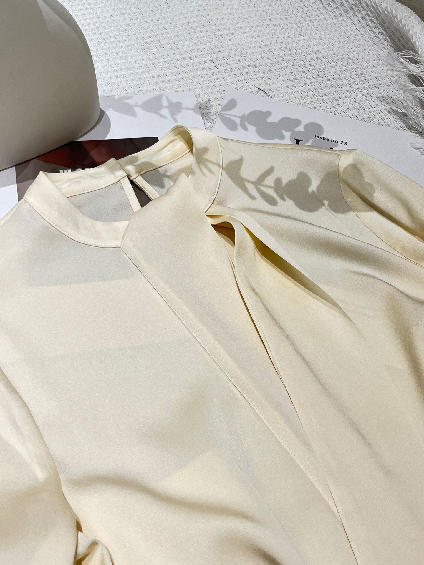 Silk Shirt for Women 2026 Spring and Summer New Style Long-Sleeved Scarf Collar Work Clothing Ol Style Pure Color Elegant Mulberry Silk Top