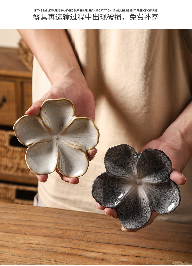 Retro Japanese Ceramic Plate Flower-Shaped Small Plate Creative Flavor Plate Dipping Plate Small Dish Multi-Color Kiln-Turned Plate