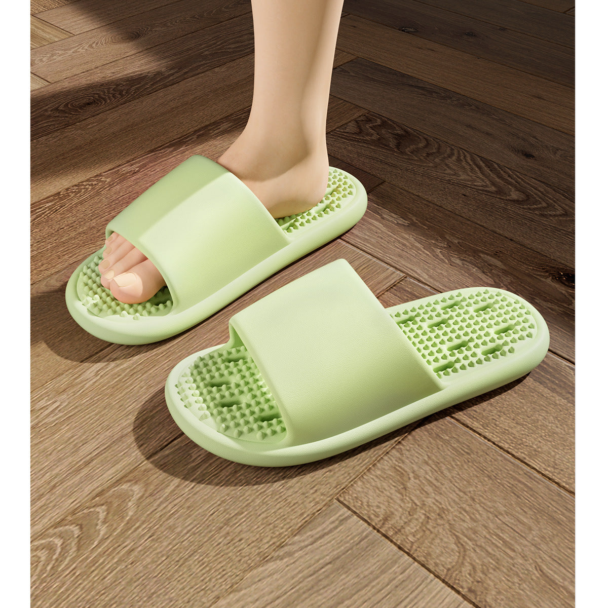 New Summer Home Bathroom Hollow Anti-Slip Men's Slippers That Feel Like Stepping on Shit, Convenient and Breathable Soft-Soled Women's Slippers for Outdoor Wear
