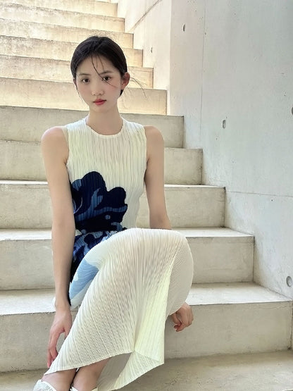 In Stock Miyake Dress Printed Elegant Elegant High-End Loose Slimming Look Elegant Round Neck Sleeveless Pleated Skirt