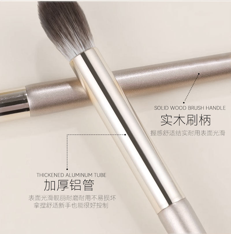 New Makeup Brush Set of 15 Gold-Plated Brushes, Complete Set of Soft-Bristled Eye Shadow Brushes, Ready for Makeup Application