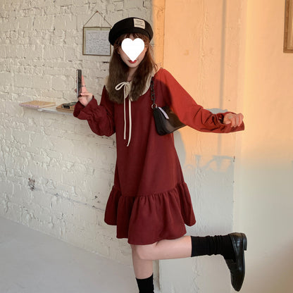 2026 Autumn Korean-Style Girl Group Dress with a Stylish Square Neckline, Waist-Cinching Design, Slimming Effect, Flared Sleeves, and Puffy Gown Dress