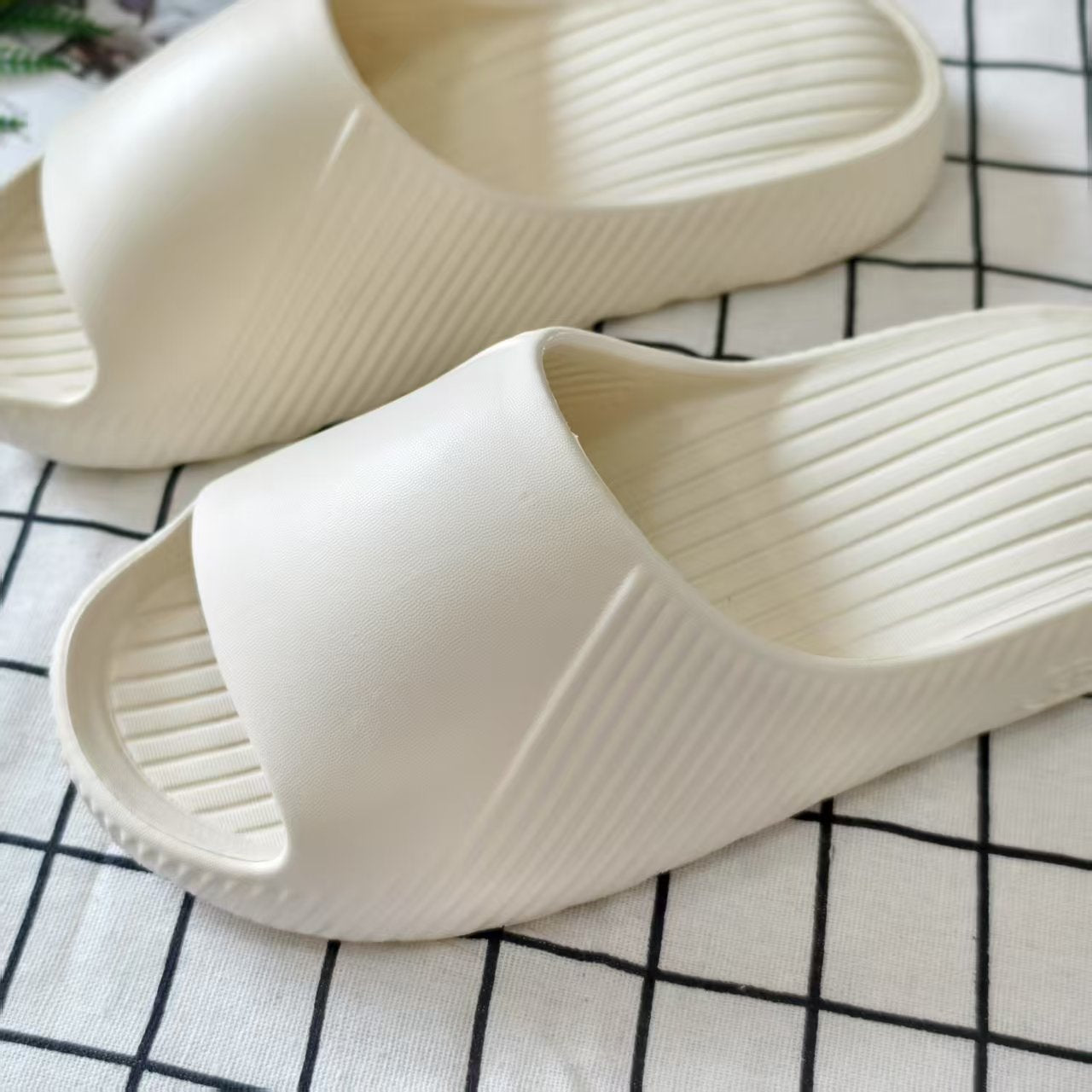 Men's Air-Cushion Sandals, Slippers, Non-Slip Slippers for Bathing, Couple Indoor Home Slippers, Women's Bathroom Slippers, Cross-Border Summer Home Use