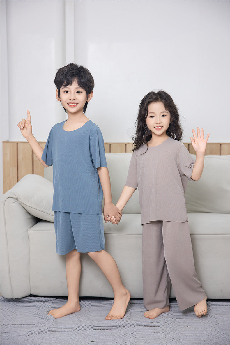 Summer New Style Boys' Short-Sleeved Loose Seamless Ice Silk Home Clothes Children's Two-Piece Set Girls' Pajamas Set Wholesale
