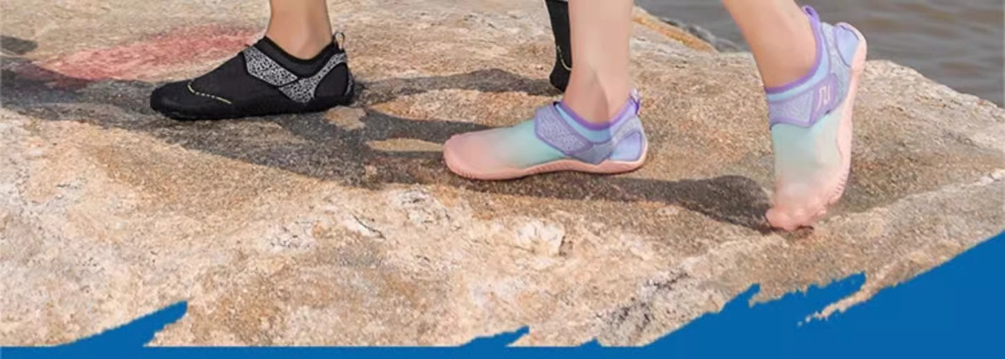 New beach shoes men's and women's anti-sand quick-drying sea-catching reef shoes seaside can be launched wading water-tracing non-slip fishing shoes