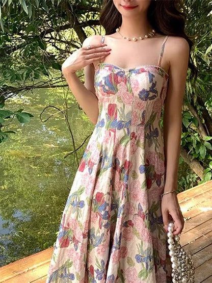 2024 New retro floral strap dress women's summer fairy beach dress high-grade mid-length dress elegant all-match